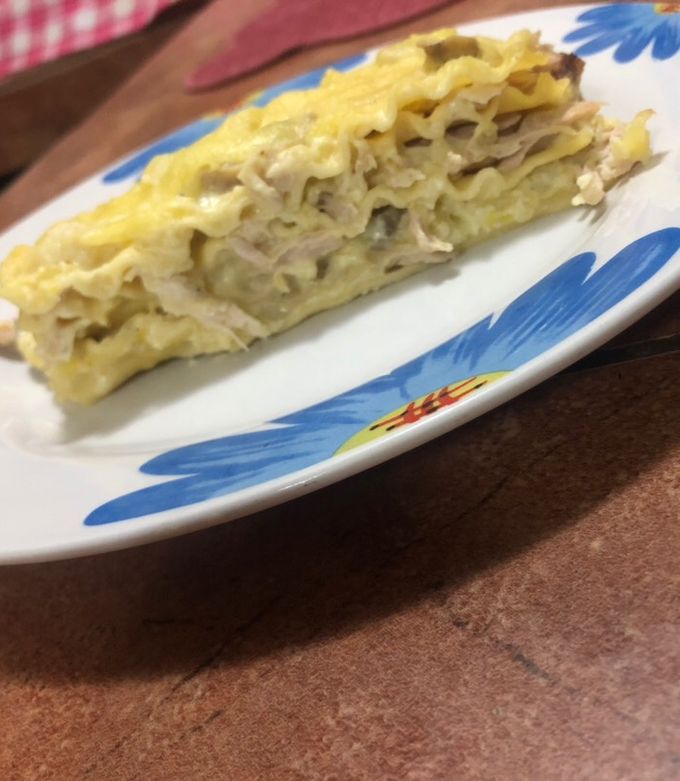 Una foto de Lasaña de pollo en salsa blanca especial ❤️