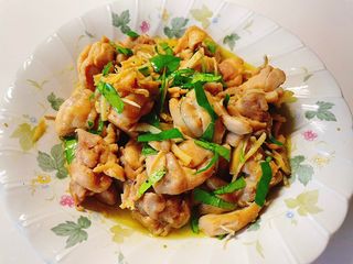 Thịt gà rang gừng