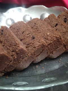চকো চিপ্স হুইট জ্যাগেরি কেক(Choco chips wheat jaggery cake recipe in Bengali) রেসিপির প্রধান ছবি