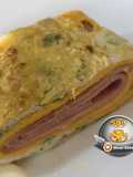 Roll de huevos con jamón y queso