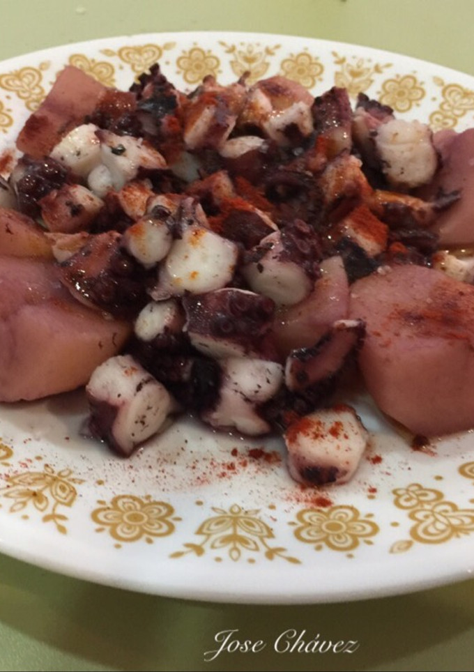 Una foto de Pulpo a la gallega