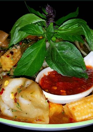 A picture of Mike's Chinese Pork & Mushroom Dumpling Soup.