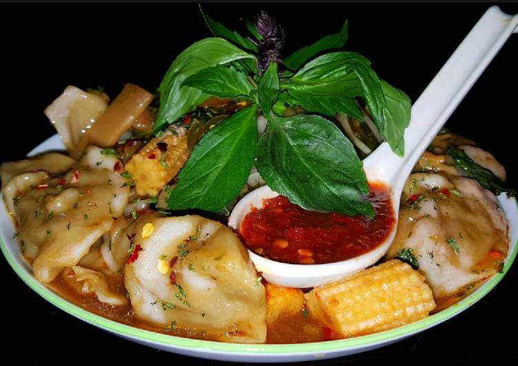 Mike's Chinese Pork & Mushroom Dumpling Soup