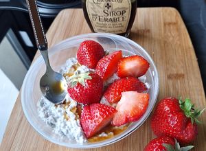 Une photo de Crème de chia aux fraises 🍓