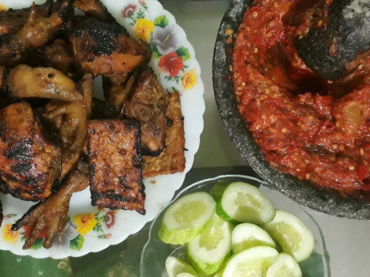 Cara Memasak Ayam dan tempe bakar gurih manis, dan sambal pecel lele abang2😁 Kekinian