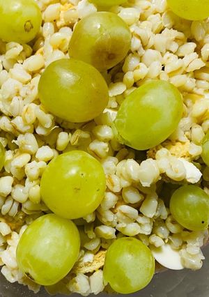 Una foto de Mote con uvas