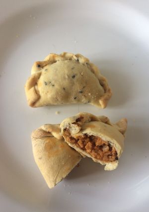 Una foto de Empanaditas de proteína de soja aptas para veganos