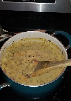 A picture of Cheeseburger soup.
