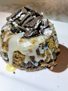 A picture of Oreo banana bread.