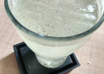 How to Make Delicious Minty Lemon Juice