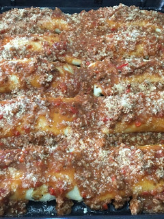 Una foto de Canelones de verdura y ricota caseros con salsa boloñesa!!