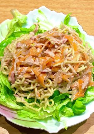 A picture of Easy Ramen Salad.