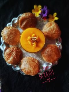 आमरस पुरी (aamras puri recipe in marathi) रेसिपी चे मुख्य फोटो 