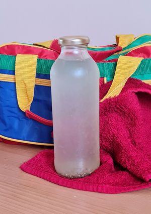 Una foto de Bebida isotónica de limón con mucílagos de chía 💦 Bebida re hidratante post entreno/calor extremo 🥵