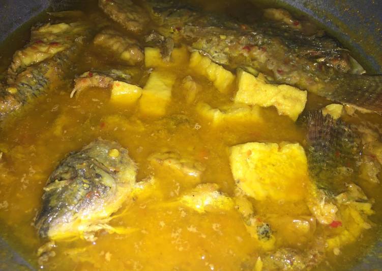 Resep Mujair kuah santan kuning yang Enak