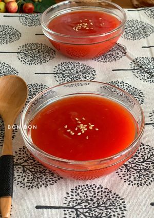 Hình của món Chè Gấc Bột Sắn Dây.