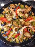 Paella di mare e di terra