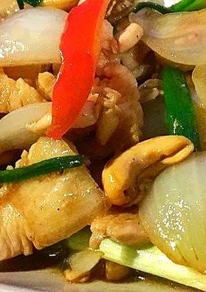 รูปของ ไก่ผัดเม็ดมะม่วงหิมพานต์