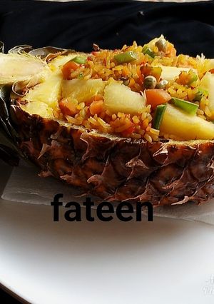 A picture of Pineapple fried rice.