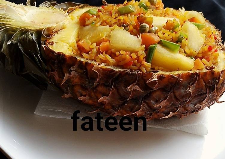 Pineapple fried rice