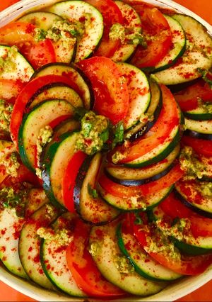 صورة لوصفة رتاتولي الباذنجان والفلفل على الطريقة الفرنسية ratatouille 🍆🌶🍅