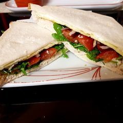 A picture of My Roast Chicken Sandwich. ☺️.
