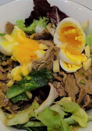 Hình của món SaLad Bò xào (không dấm).