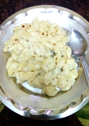 A picture of Macaroni.