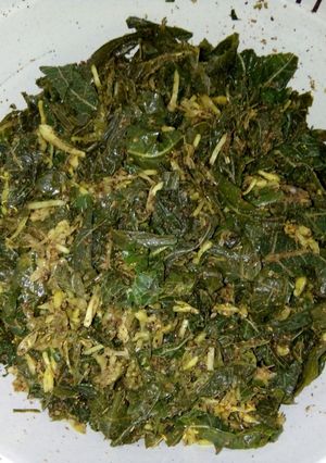 Foto resep Pecal bunga pepaya, daun pepaya & daun singkong