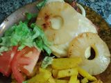 Muslo de pollo deshuesado con jamón y moozarella