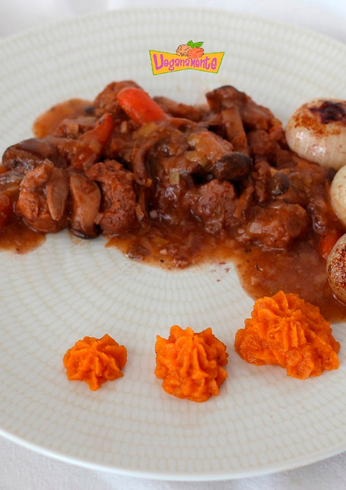 Una foto de Bourguignon de Setas