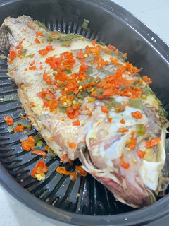 A picture of Steamed fish.