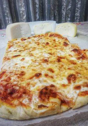 Foto de Pizza 3 queijos serranos