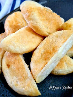 A picture of KUE PANCONG / BANDROS.