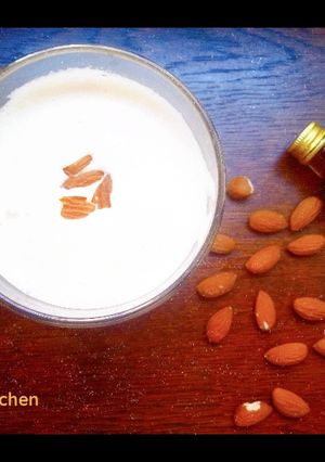 A picture of Almond milk.