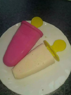 Una foto de Helado de fresa
