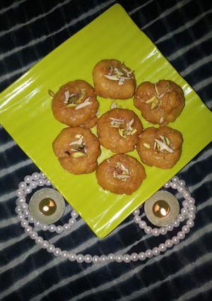 A picture of Balushahi.