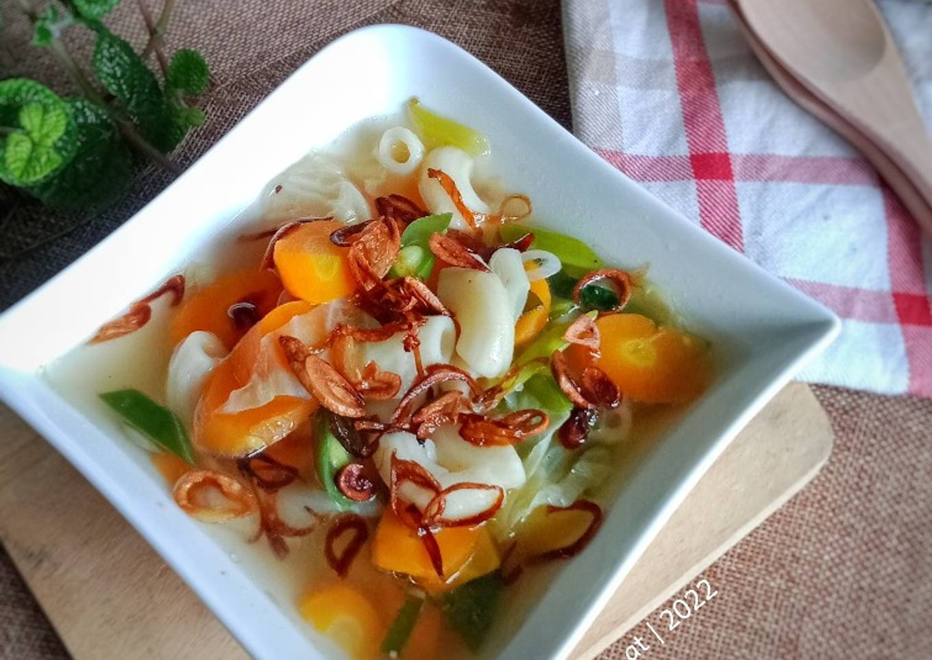 Sop Makaroni Simpel