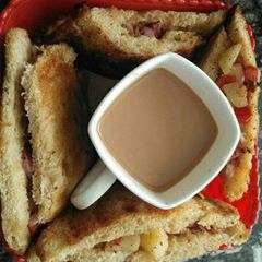 A picture of Tea with pockets.