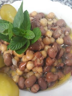 صورة لوصفة الفول المدمس مع الحمص