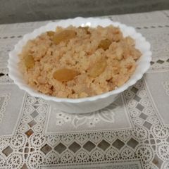 A picture of Suji ka halwa.