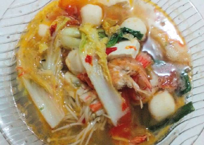 Resep Steamboat Suki Kuah Tomyam Oleh Saila Tsurayya Cookpad