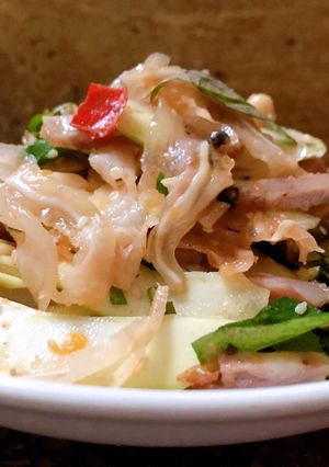Hình của món Gỏi Tré Trộn Xoài Xanh.