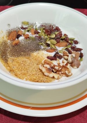 優格堅果碗 的食譜成品照片