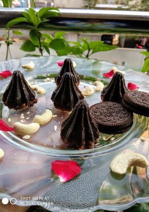 A picture of Oreo and dry Fruits Modak.