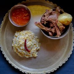 A picture of Niramish Mangsho.