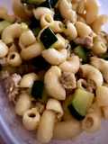 Conchiglie con pollo e zucchine
