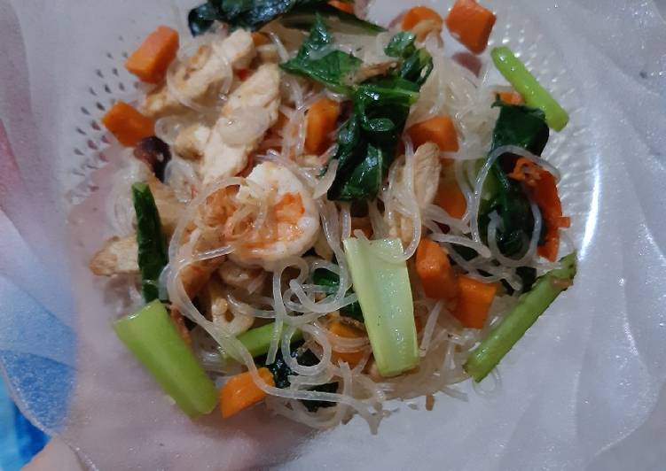 Bihun Ayam Udang Sayur