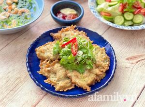 Hình của món Cá Cơm Sữa Chiên Bột.