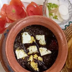 A picture of Palak paneer.